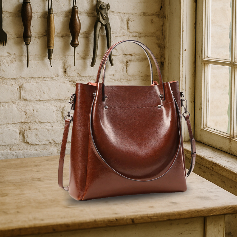 LUMA LOVE | Elegant two-way bag made from genuine leather